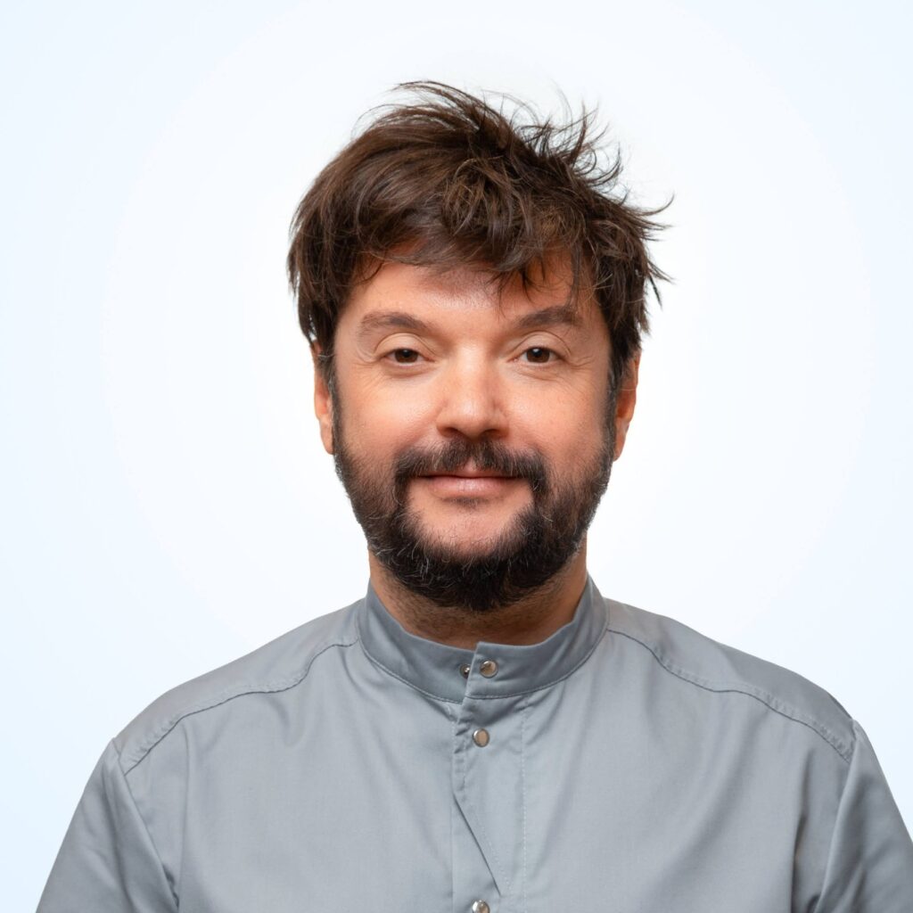 Попов Даниїл