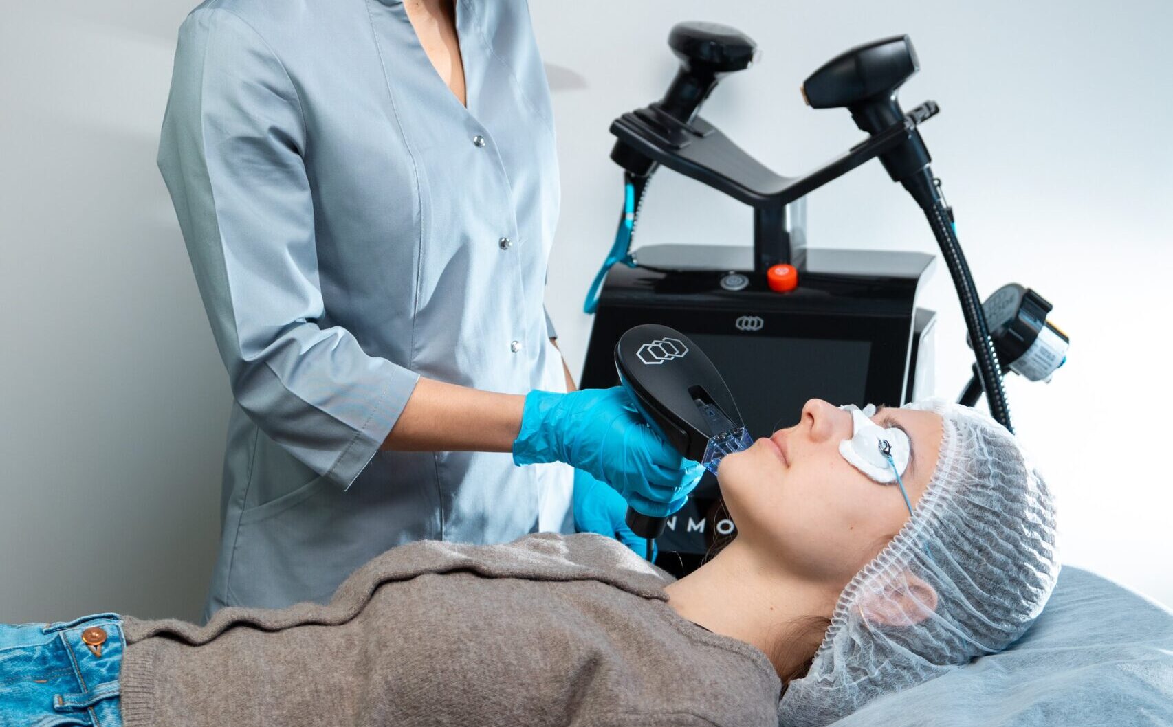 Мікроголковий RF-ліфтинг